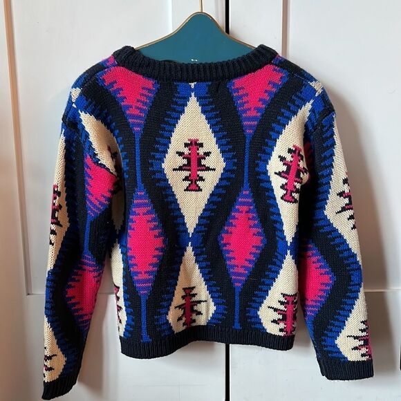 Reverse Sweater   - Picture 3 of 3